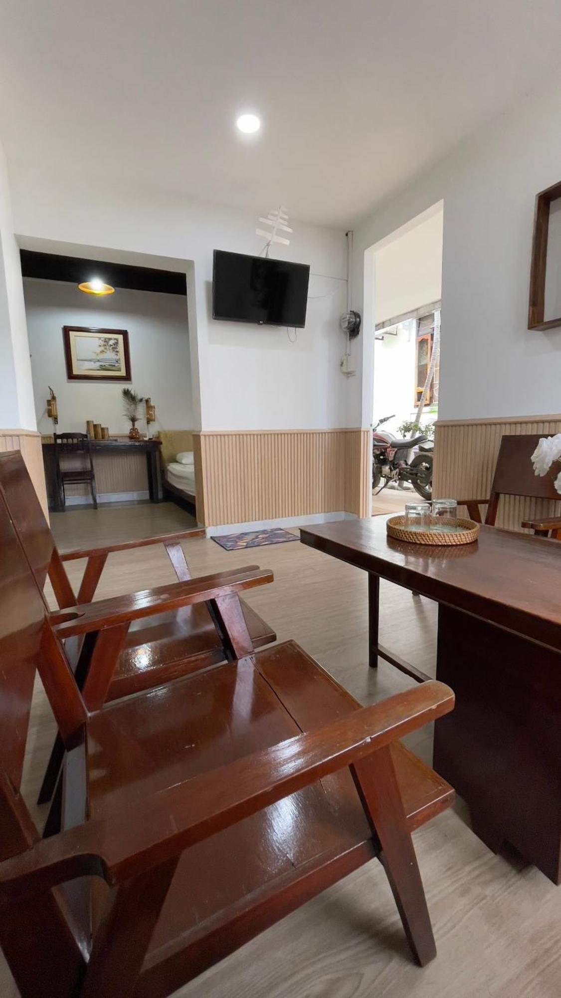 Minh Tú Homestay Hue Exterior foto